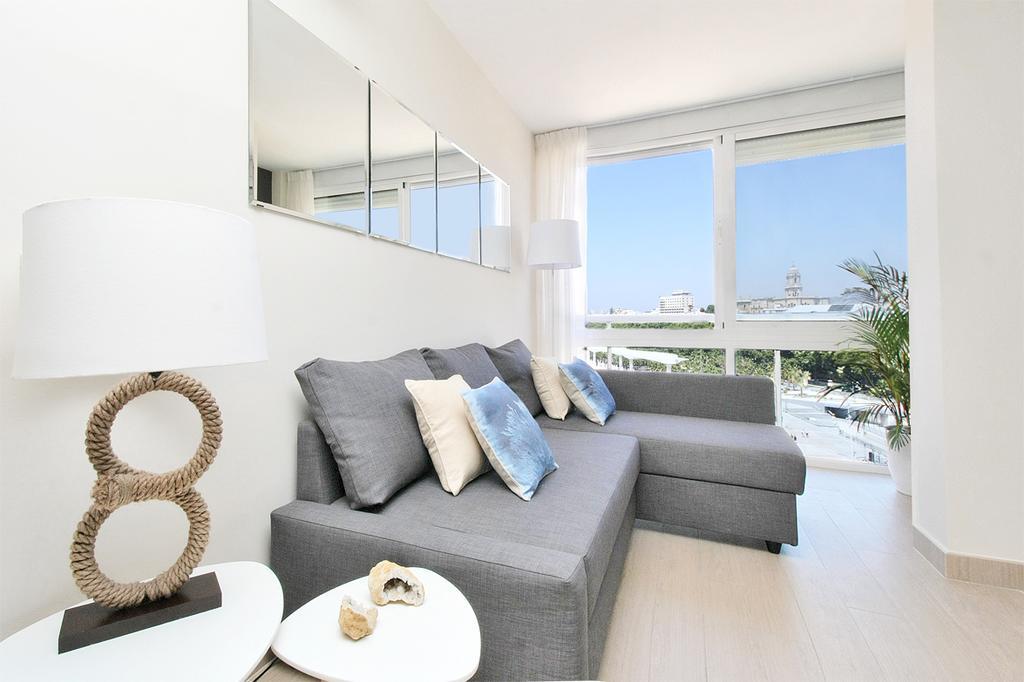 Apartamentos Malagueta Urban Beach مالقة الغرفة الصورة