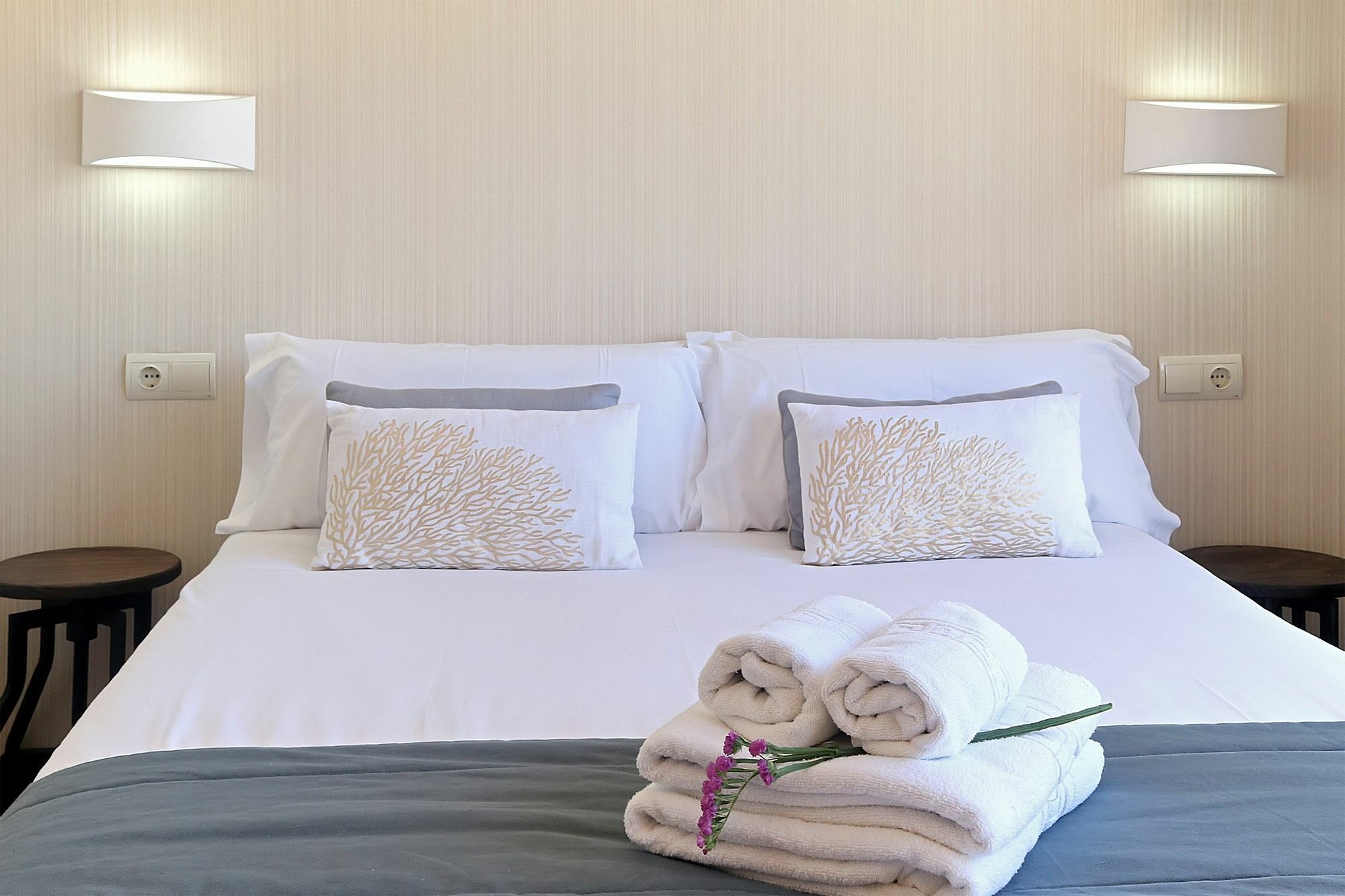 Apartamentos Malagueta Urban Beach مالقة المظهر الخارجي الصورة